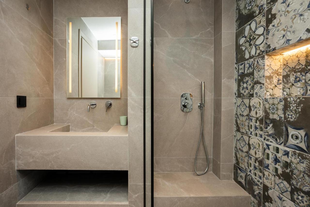 Elegance Apartment 2 Bedroom Suites 塞萨洛尼基 外观 照片